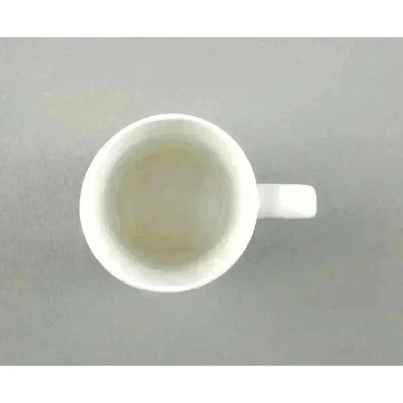 "Thanks You're Too Kind" Giraffe Sticking Neck Out For Elephant Appreciation Mug - Picture 5 of 6